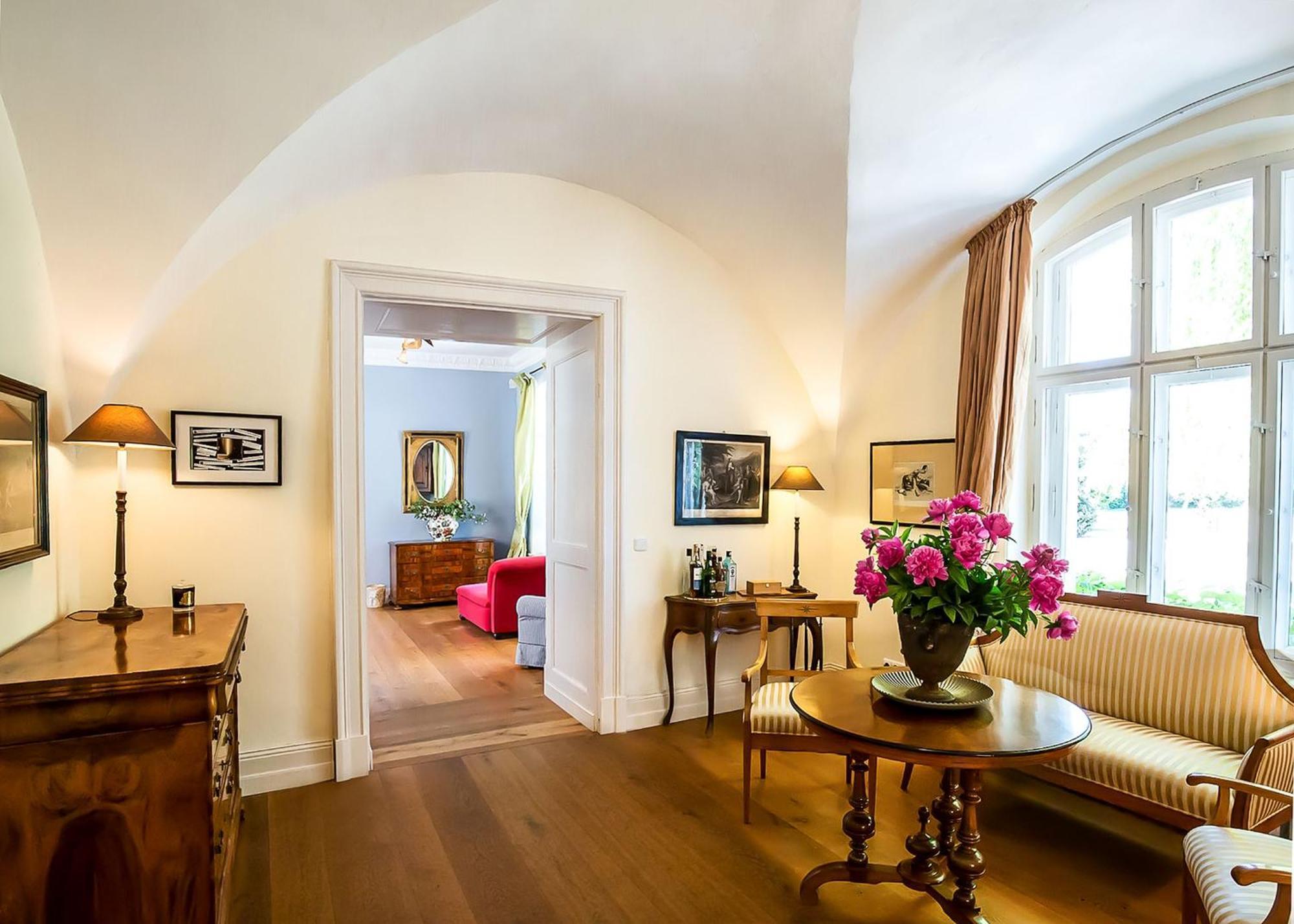 Gutshaus Penzlin Villa Meyenburg  Bagian luar foto
